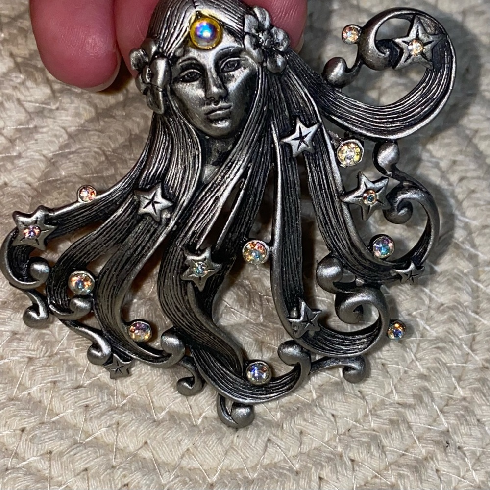 JJ JONETTE  ART NOUVEAU WOMEN BROOCH